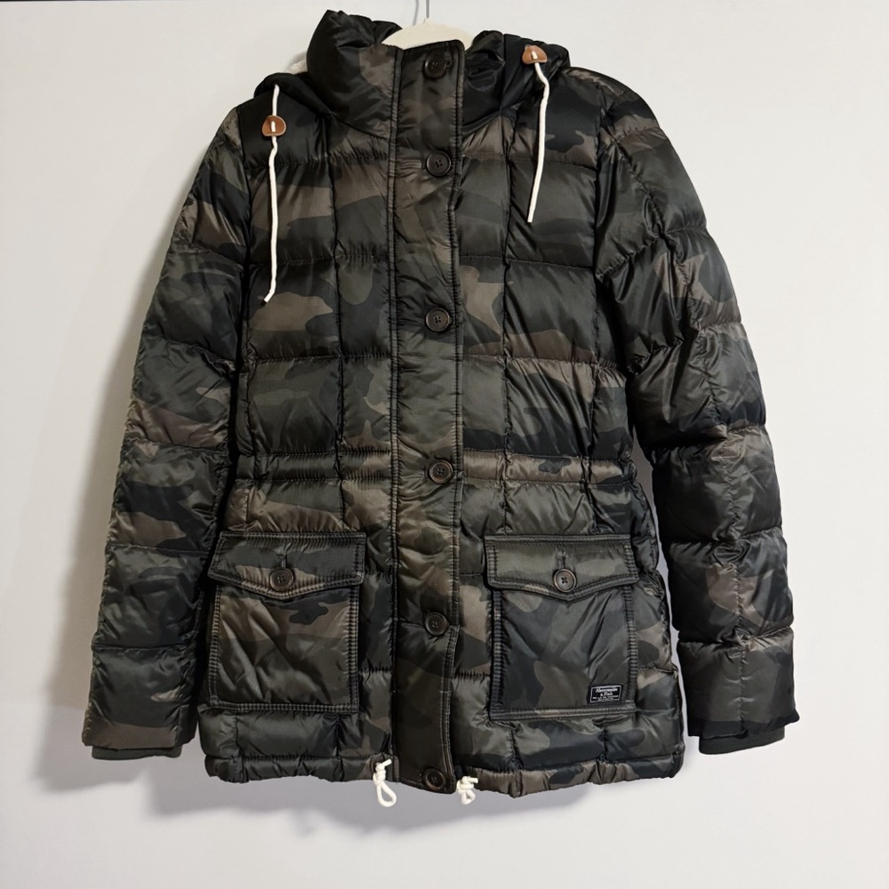 Abercrombie & Fitch - Camouflage Puffer Jacket